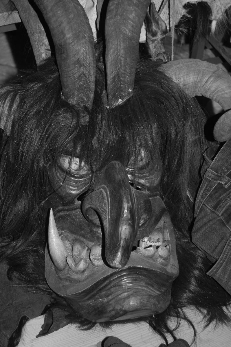 perchtenmaske